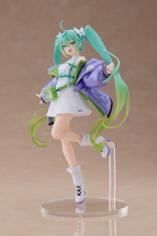 [PREORDER] TAITO Hatsune Miku Fashion Figure - Sporty