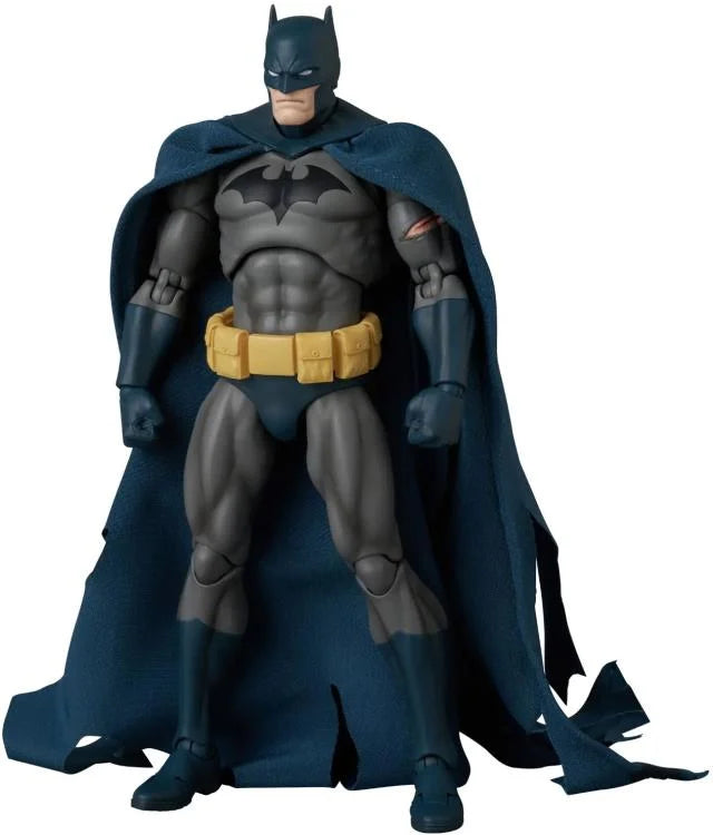 [PREORDER 121125] MAFEX BATMAN DAMAGE Ver. (BATMAN: HUSH Ver.)