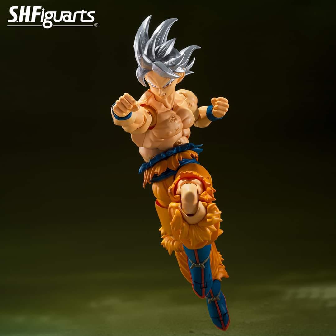 [PREORDER] S.H.Figuarts SON GOKU ULTRA INSTINCT -Toyotarou Edition- with SHF DBZ Book