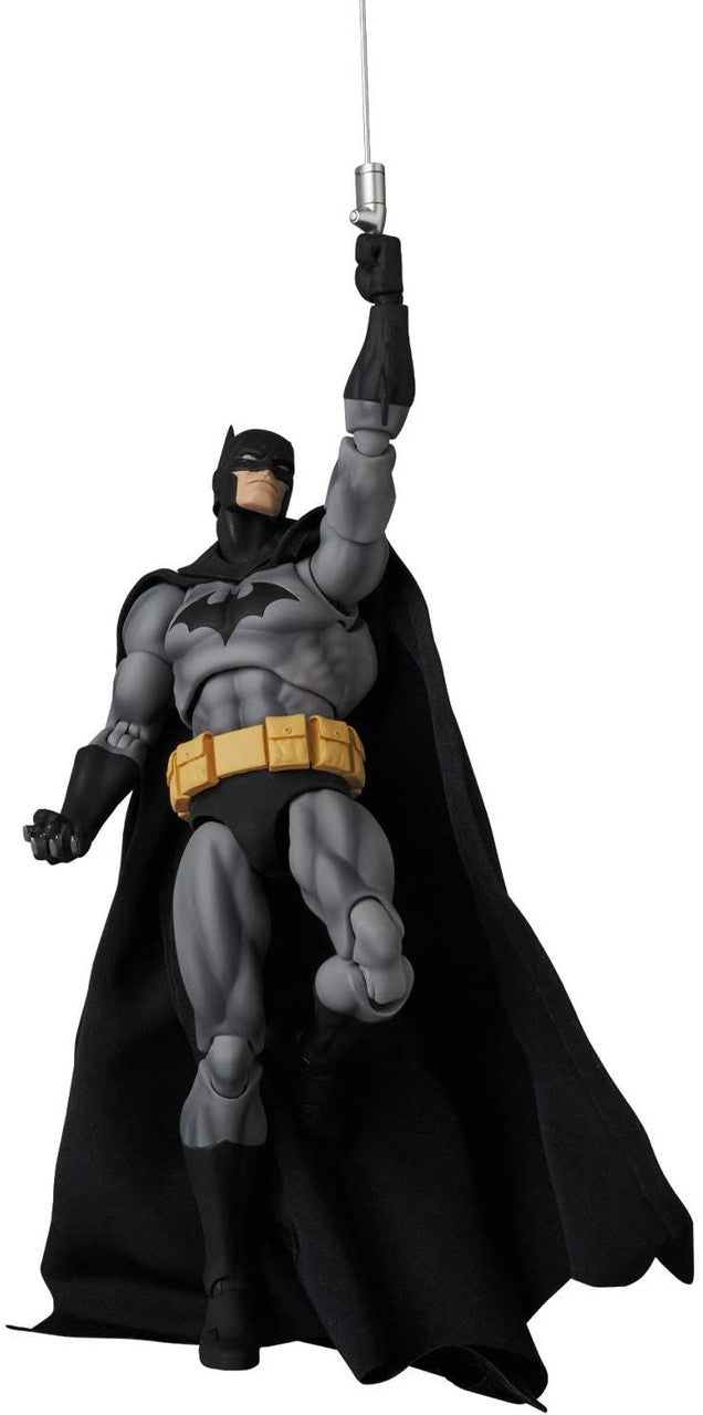 [PREORDER] MAFEX Batman (HUSH Black ver.) (RE-ISSUE)