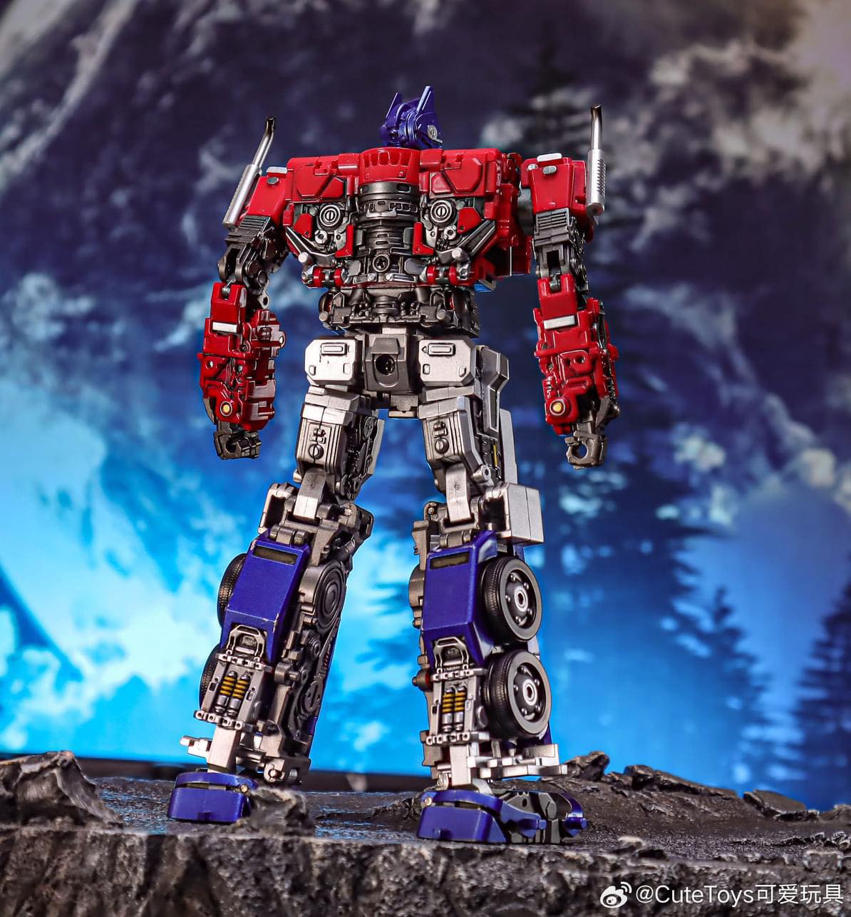 [PREORDER]  Cute Toys - CT01 Iron Prime Optimus Prime