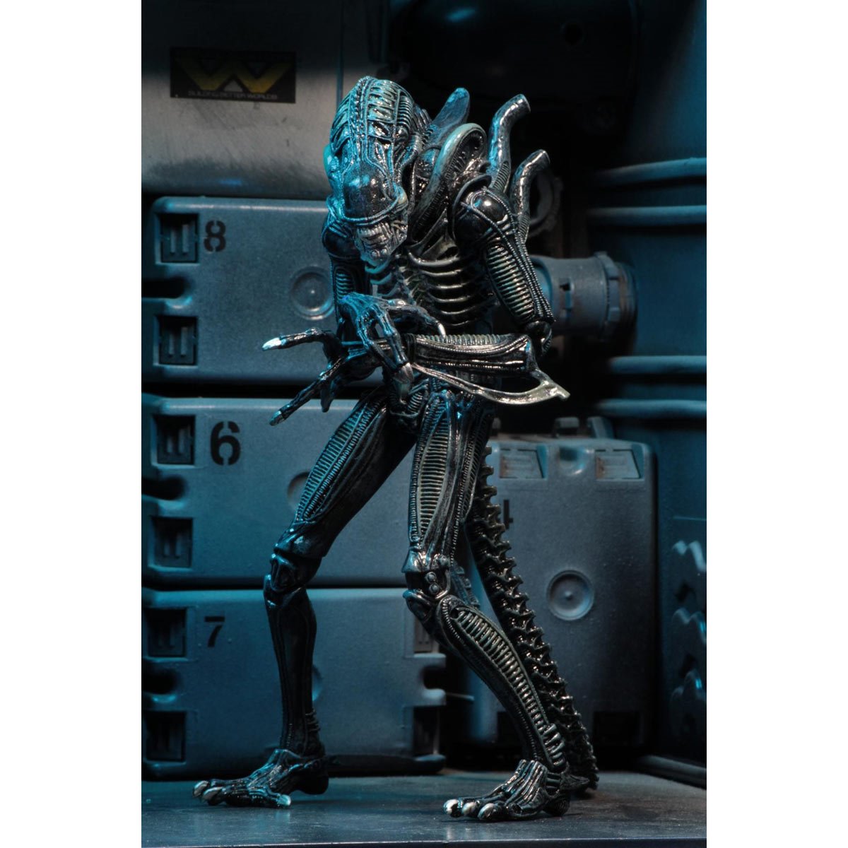 [PREORDER 051226] NECA Alien 7in Ultimate Aliens Warrior (1986) Blue