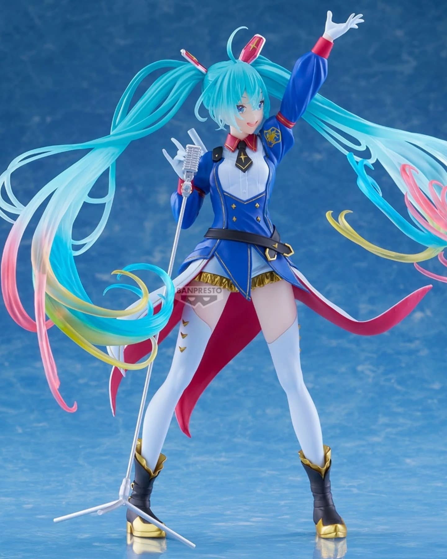 [PREORDER] GUNDAM 45TH×HATSUNE MIKU BANPRESTO EVOLVE-GUNDAM COLLABORATION-FIGURE