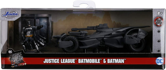 [PREORDER] 1:32 BATMOBILE: JUSTICE LEAGUE BATMOBILE W/ FIGURE