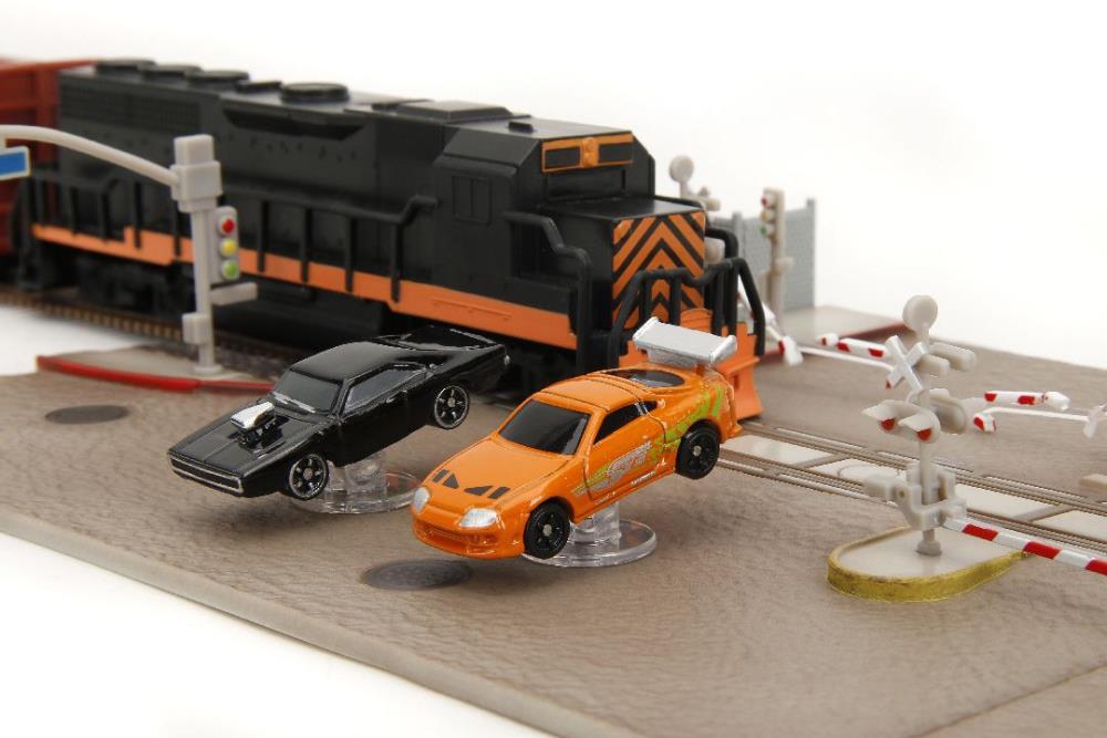 [PREORDER] NANO: DIORAMA SCENE FF-TRAIN SCENE