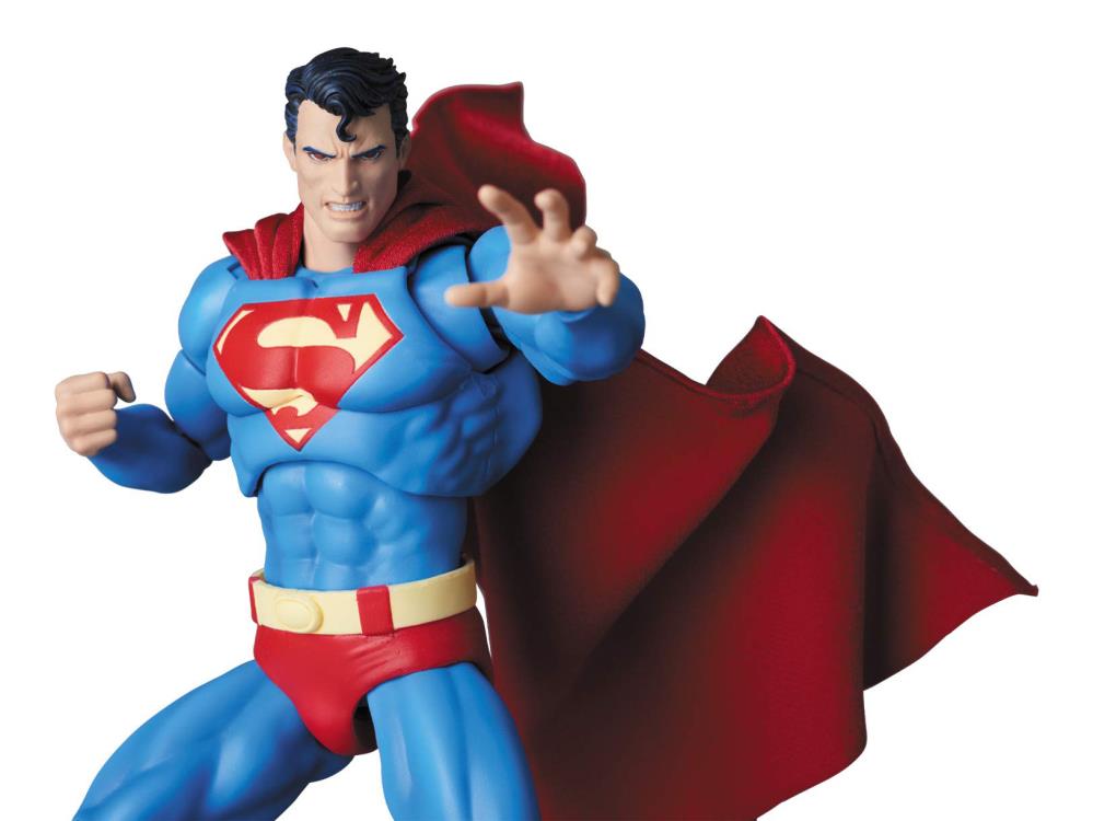 [PREORDER] MAFEX Superman (Hush ver.) (REPRODUCTION)