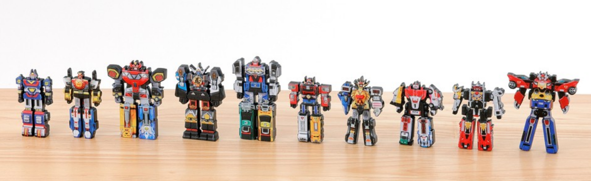 [PREORDER 022226] Bandai Candy Toys - Super Sentai Series DX Robot Charm