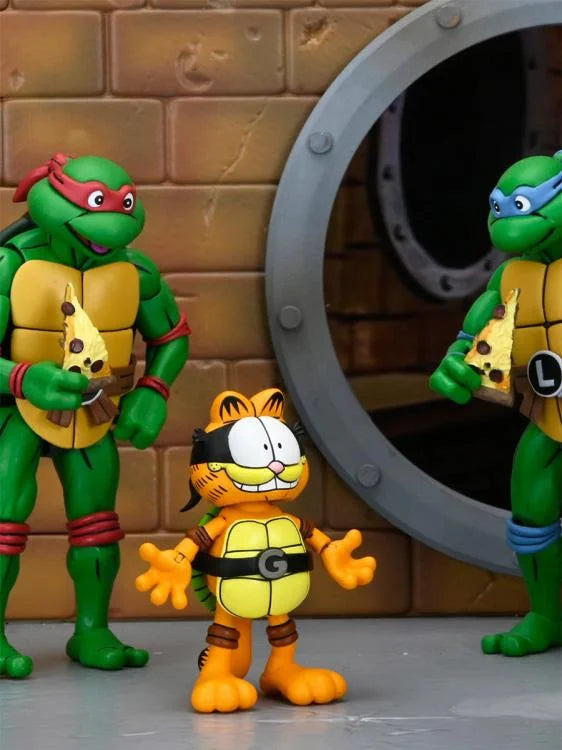 [PREORDER] TMNT (Archie Comics) x Garfield 7in Ultimate Garfello & Odie