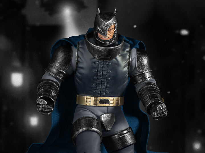 [PREORDER] DAH-049 BATMAN:The dark knight returns Armored Batman