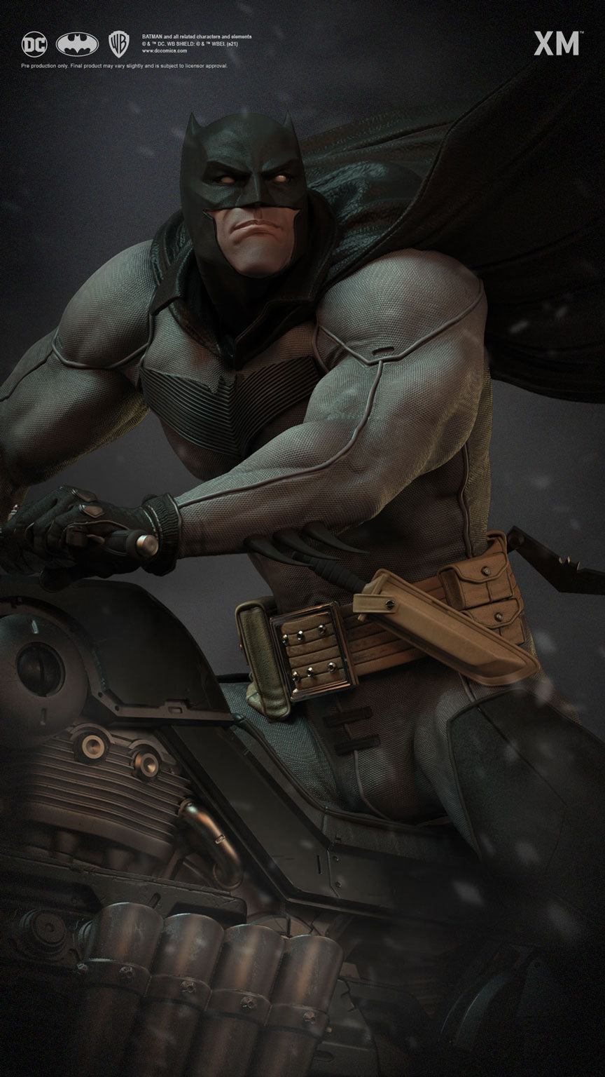 [PREORDER] 	Batman White Knight (Batcycle Edition)