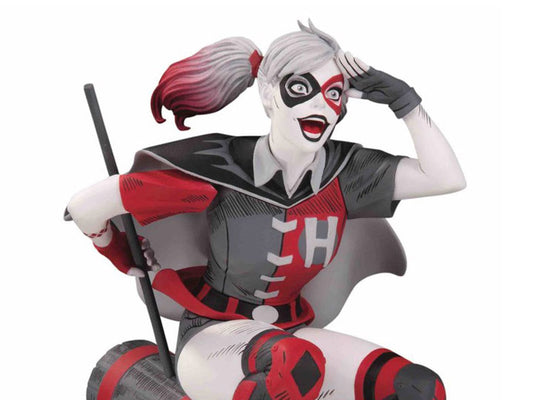 [PREORDER] DC Direct Red White & Black Harley Quinn Limited Edition Statue (Guillem March)